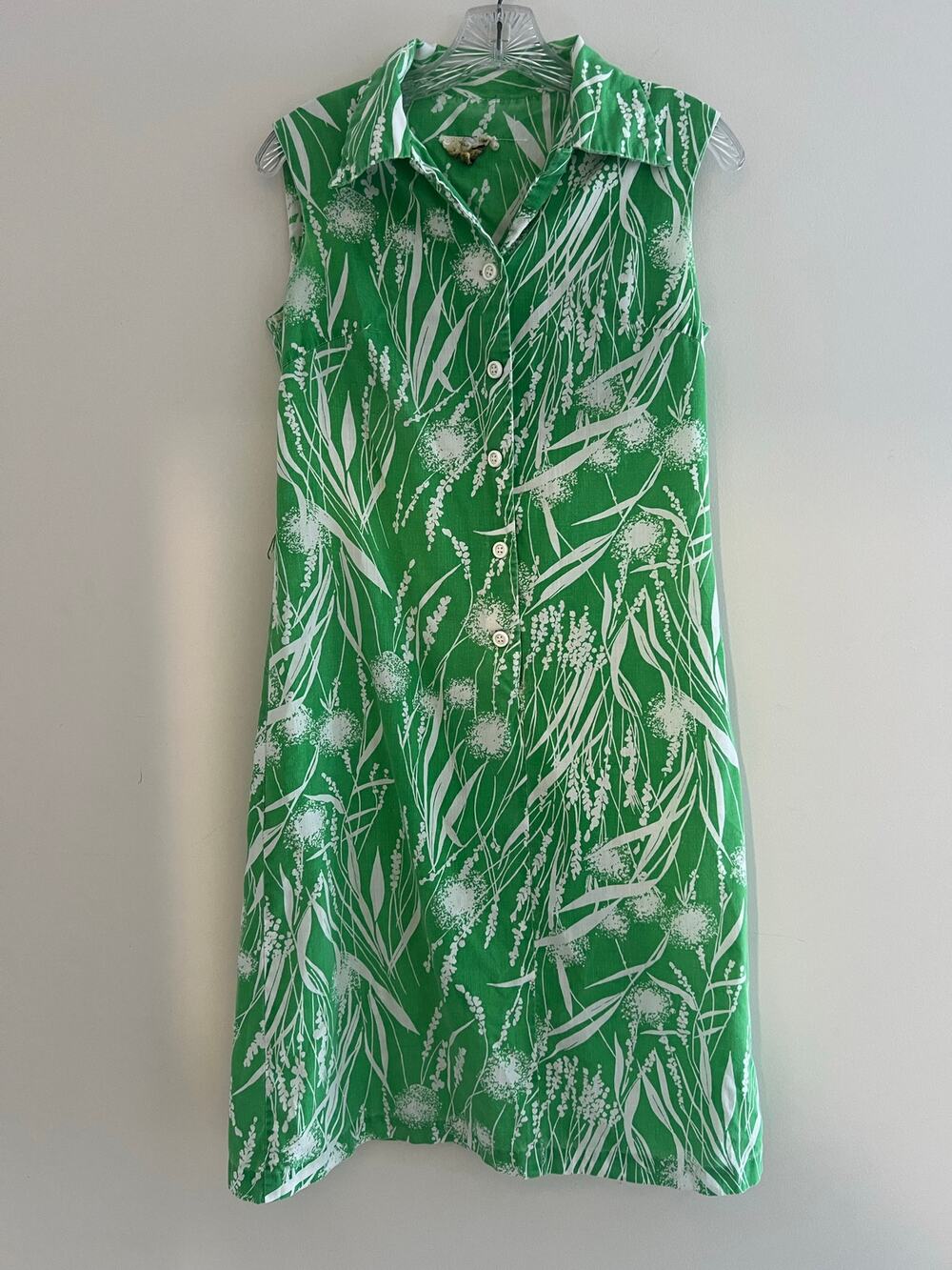 Vintage 1970s Green White Floral Sleeveless Collared Short Dress Small Medium JL